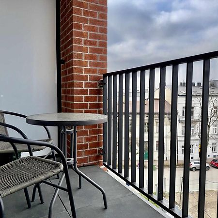 Art Apartment Stare Podgorze Free Parking كراكوفيا المظهر الخارجي الصورة